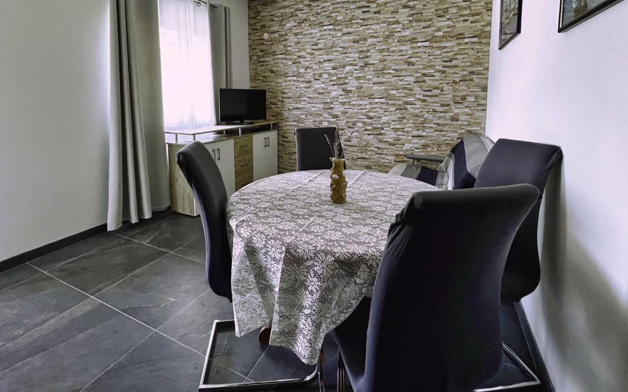 Plavi Val Apartments Tribalj المظهر الخارجي الصورة