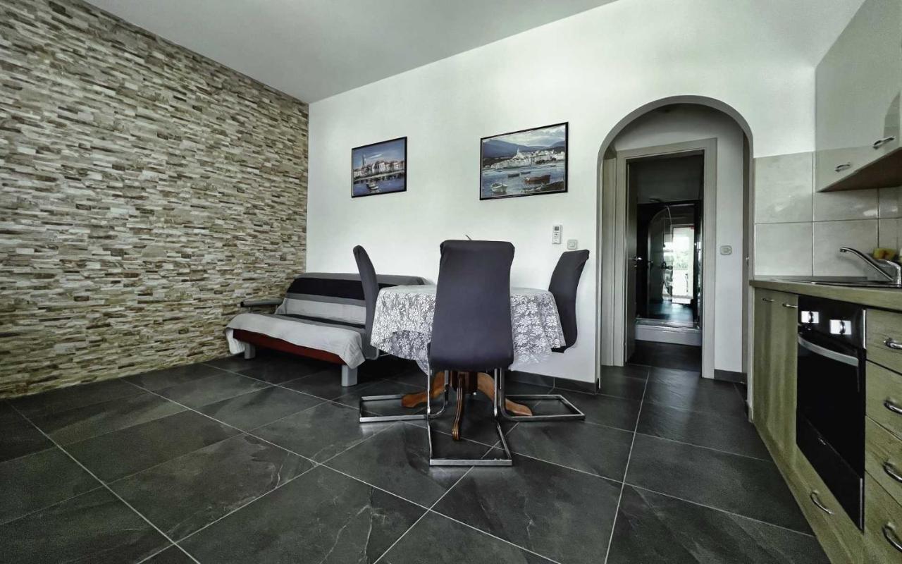 Plavi Val Apartments Tribalj المظهر الخارجي الصورة