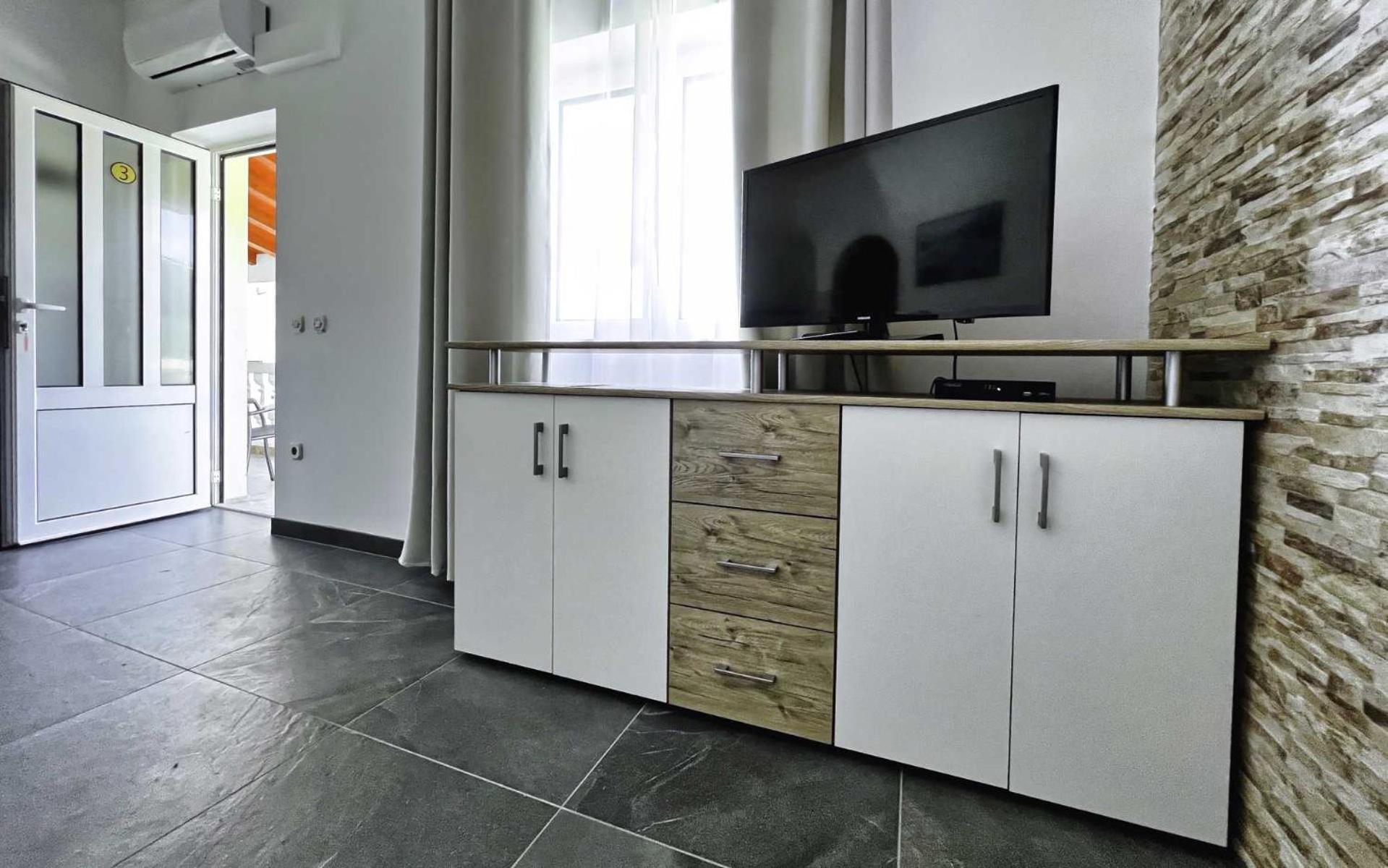 Plavi Val Apartments Tribalj المظهر الخارجي الصورة