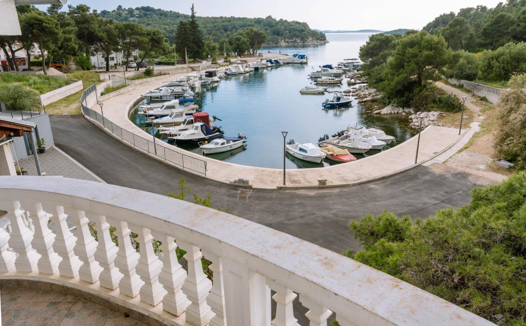 Plavi Val Apartments Tribalj المظهر الخارجي الصورة